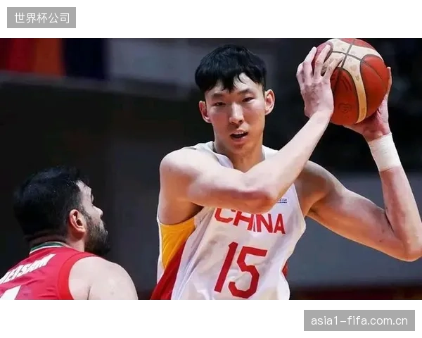 北京内线核心周琦在防守端展现统治力，但其进攻状态的起伏成为球队的隐患。